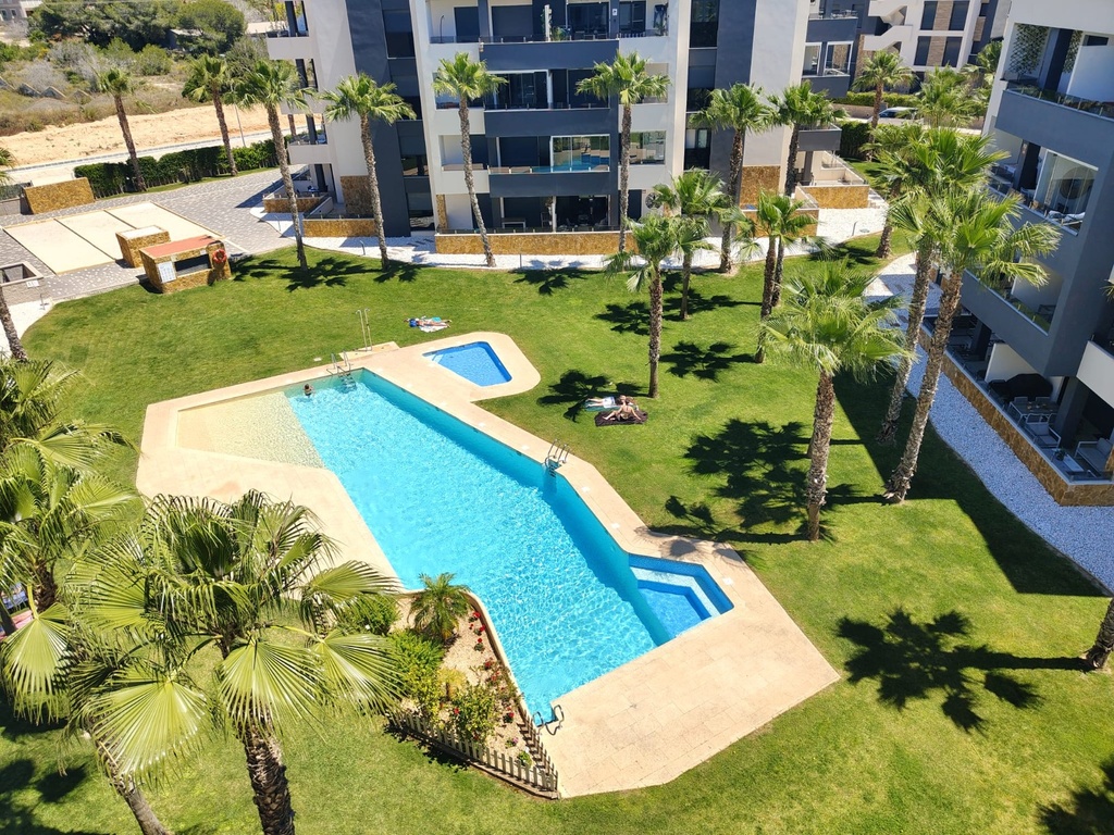 [second:191-240-11-591] LOS ALTOS – 3-spálňový apartmán od 300 000 € | Bazén, Terasa, Parkovanie