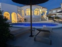 TORREVIEJA – 3-spálňová vila od 645 000 € | Bazén, Terasa, Parkovanie