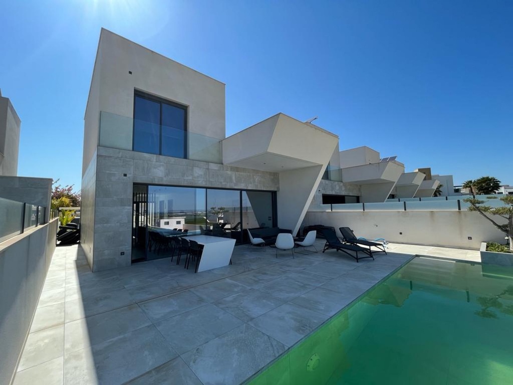 ROJALES – Luxusná 5-spálňová vila od 950 000 € | Výhľad na more, Bazén, Terasa