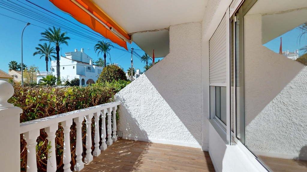 ORIHUELA COSTA – 2-spálňový bungalow od 225 000 € | Terasa, Golf, Villamartin
