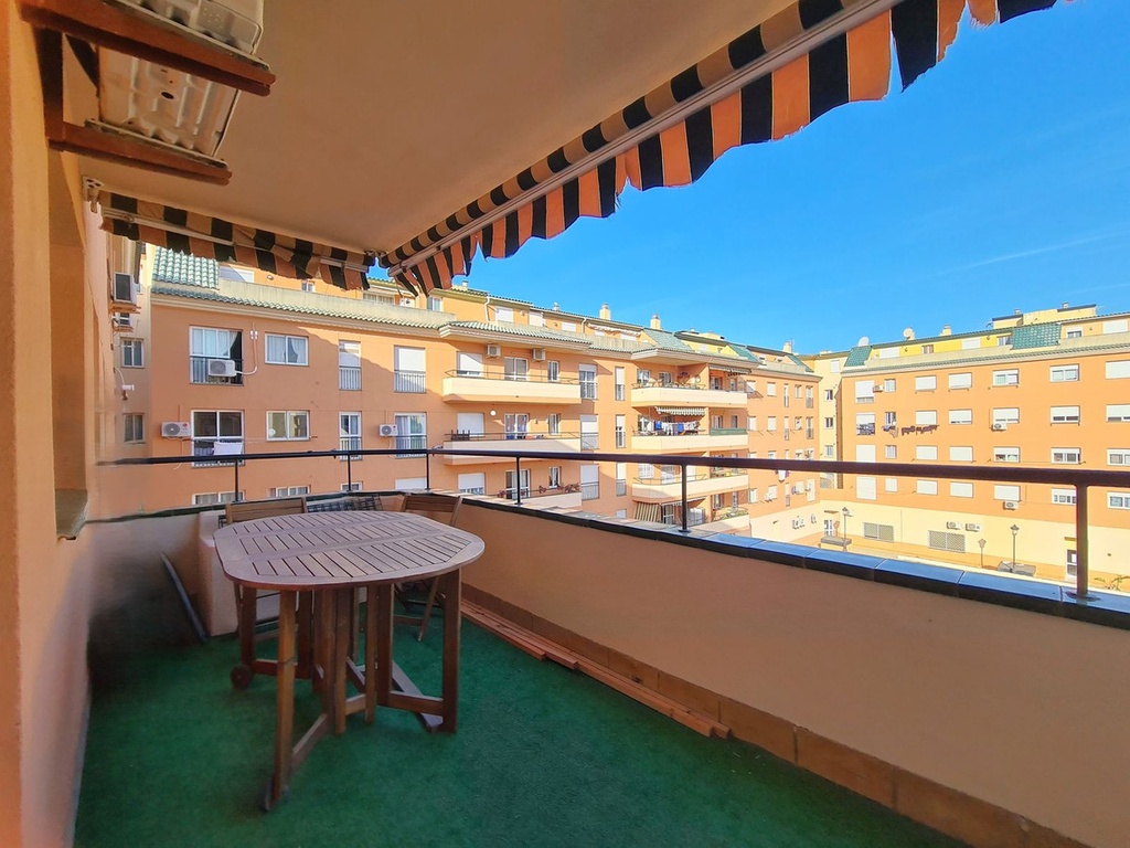[second:561-372-11-745] SAN LUIS DE SABINILLAS – 2-spálňový apartmán od 265 000 € | Bazén, Terasa, Parkovanie
