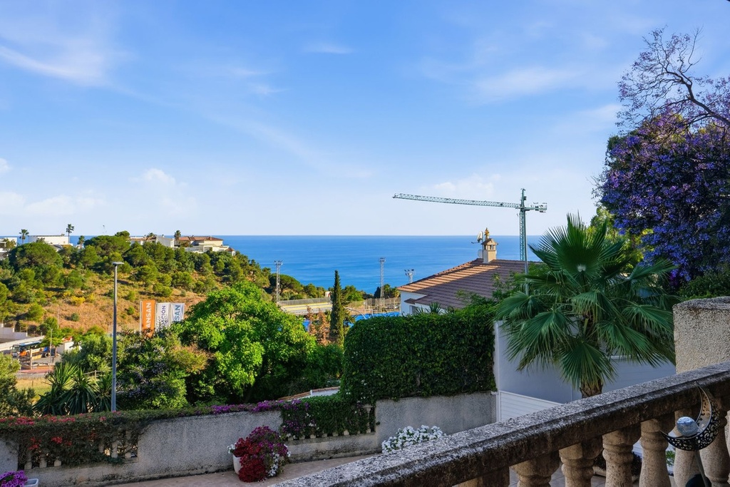 BENALMADENA – Luxusná 6-spálňová vila od 2 495 000 € | Terasa, Parkovanie, Costa del Sol