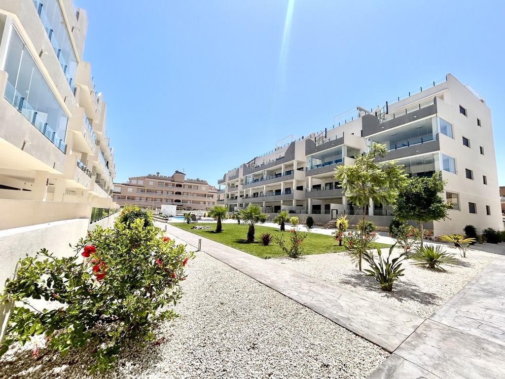 [second:647-435-11-854] LOS DOLSES – Moderný 3-spálňový apartmán od 390 000 € | Výhľad na more, Bazén, Terasa
