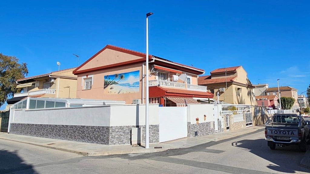 [second:148-386-11-761] SANTIAGO DE LA RIBERA – Nowoczesny dom szeregowy z 3 sypialniami przy morzu od 355 000 € | 450 m od plaży, Ogród, Golf