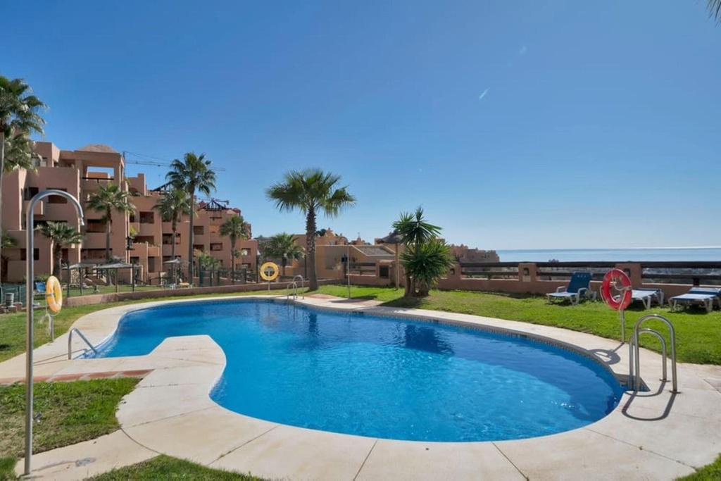 LA DUQUESA – 3-Schlafzimmer-Wohnung ab 319 000 € | Terrasse, Costa del Sol