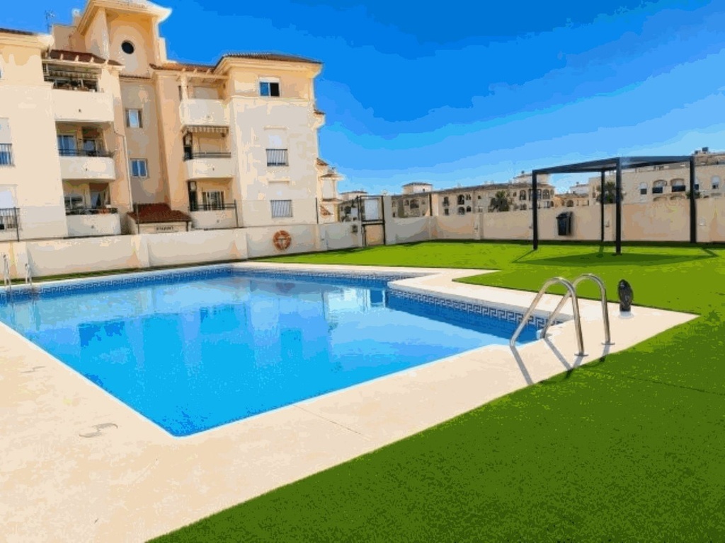 [second:211-357-11-729] SAN LUIS DE SABINILLAS – 2-spálňový apartmán od 244 000 € | Bazén, Terasa, Parkovanie