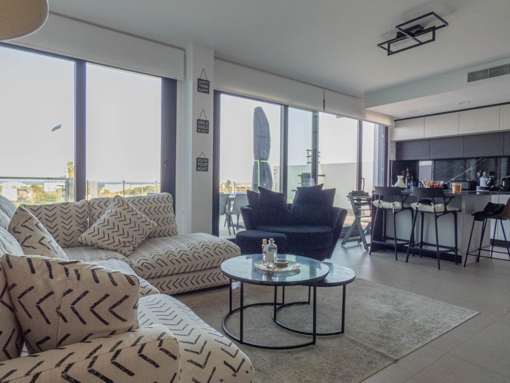 GUARDAMAR DEL SEGURA – Luxusný 3-spálňový apartmán od 549 499 € | Výhľad na more, Bazén, Terasa
