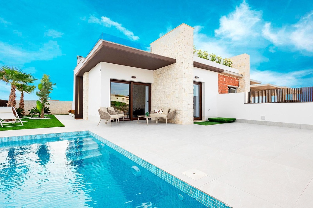 [propmls32205-115-10-115] ORIHUELA – Moderná 2-spálňová vila od 356 000 € | Bazén, Terasa, Parking