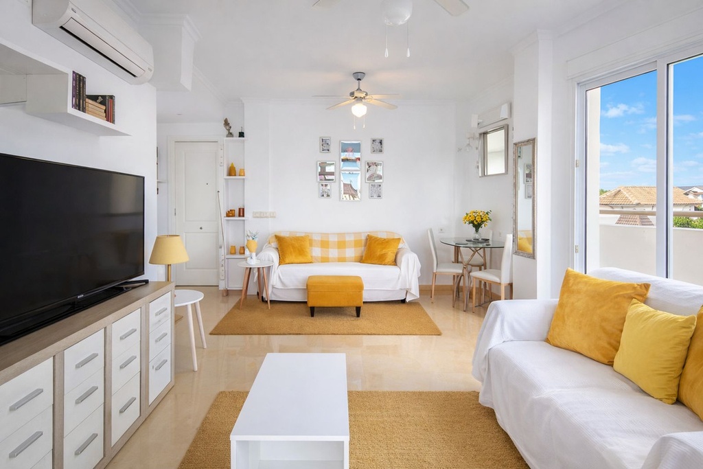 [second:491-372-11-745] SAN LUIS DE SABINILLAS – 3-spálňový apartmán od 291 000 € | Bazén, Terasa, Costa del Sol