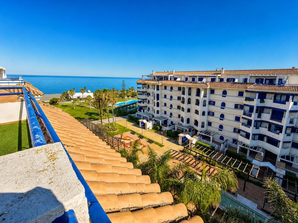 [second:527-372-11-745] SAN LUIS DE SABINILLAS – 1-spálňový penthouse od 325 000 € | Bazén, Terasa, Parkovanie