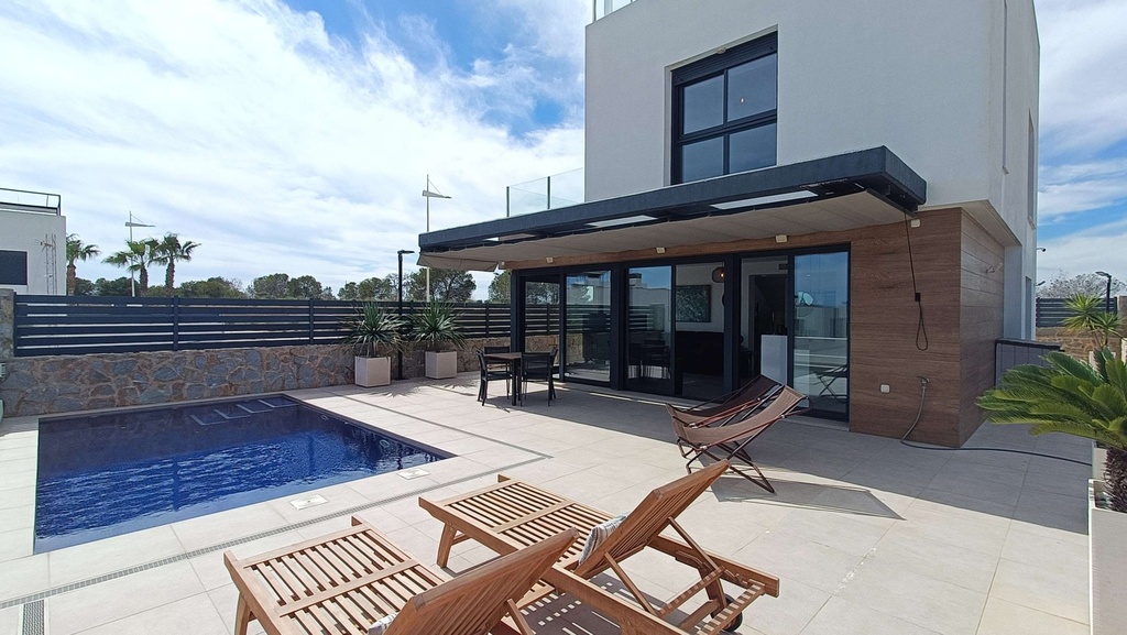 [second:44-512-11-988] ALGORFA – 3-bedroom villa from 579 000 € | Pool, Terrace, Parking