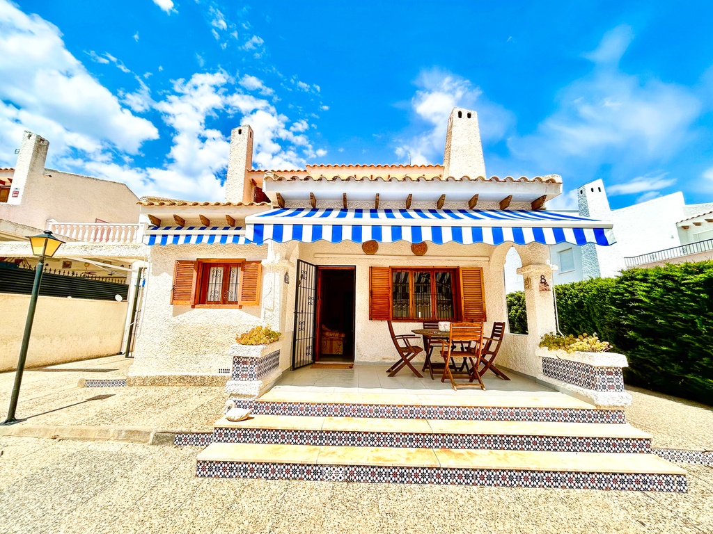 [second:607-435-11-854] LA ZENIA – 3-spálňová vila od 630 000 € | Bazén, Terasa, Parkovanie