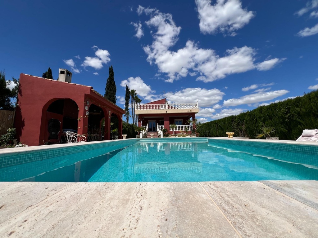 [second:27-257-11-613] DOLORES – 4-spálňový Finca od 485 000 € | Bazén, Terasa, Parkovanie