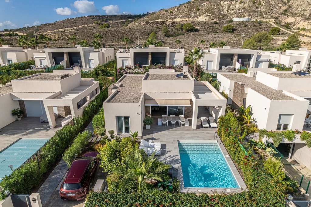 ALGORFA – 2-spálňová vila od 610 000 € | Bazén, Terasa, Parkovanie