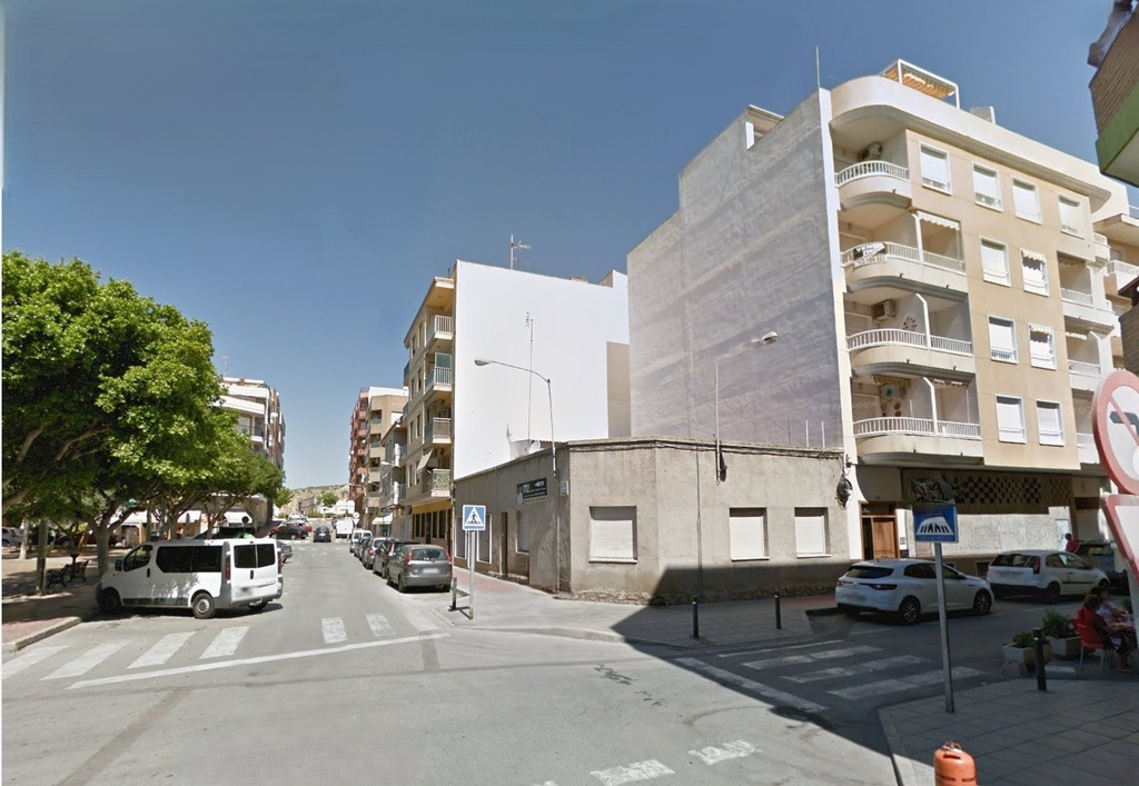 GUARDAMAR DEL SEGURA – 4-spálňový mestský dom od 425 000 € | Terasa, Costa Blanca