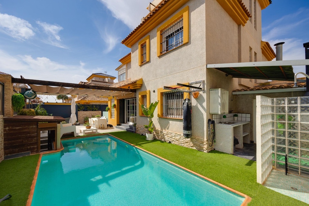 LOS MONTESINOS – 3-Schlafzimmer-Villa ab 349 500 € | Pool, Terrasse, Garten