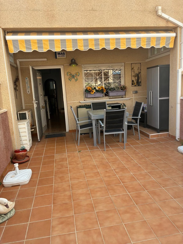 ORIHUELA COSTA – 2-spálňový bungalow od 179 000 € | Bazén, Terasa, Záhrada