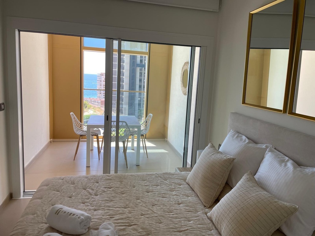 BENIDORM – 1-bedroom apartment from 420 000 € | Playa de Poniente, Costa Blanca