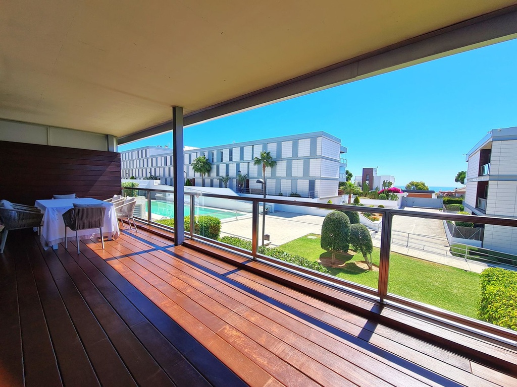 PUNTA CHULLERA – 3-spálňový apartmán od 398 000 € | Bazén, Terasa, Parkovanie