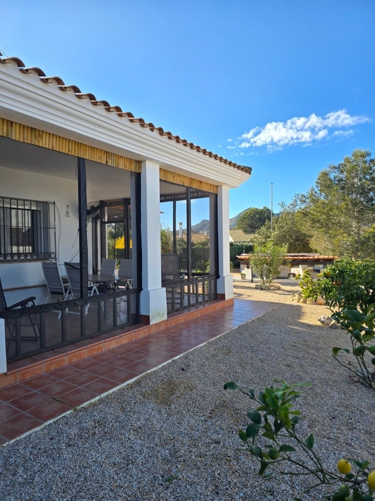 FUENTE ALAMO – 3-spálňová vila od 299 900 € | Bazén, Parkovanie, Záhrada