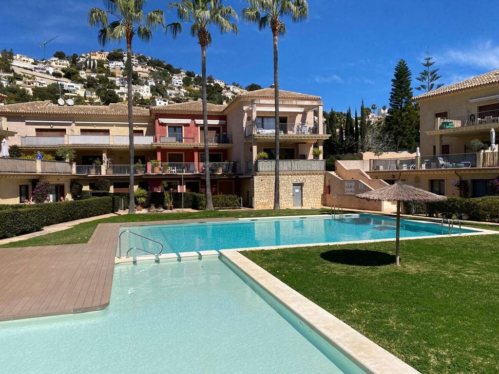 BENISSA COSTA – 3-spálňový apartmán od 370 000 € | Bazén, Terasa, Parkovanie
