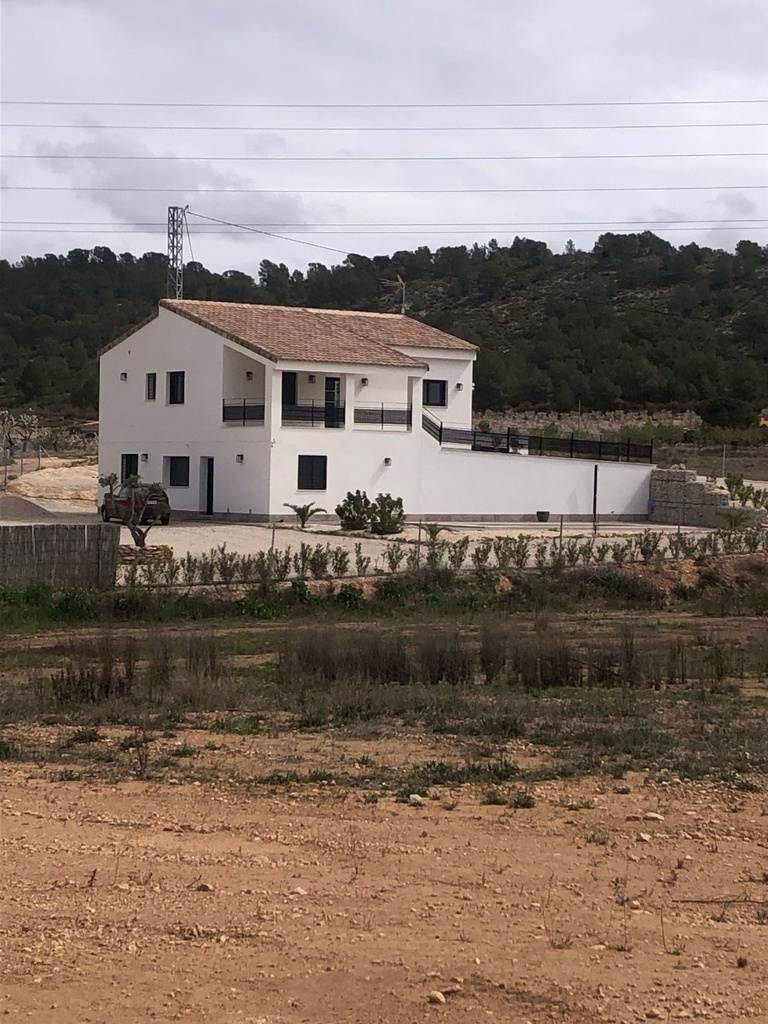 PINOSO – 5-spálňová vila od 409 995 € | Bazén, Terasa, Inland
