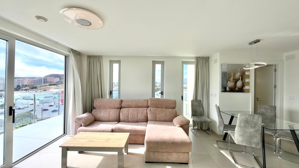 FINESTRAT – Moderný 2-spálňový apartmán pri mori od 295 000 € | 1,2 km od pláže, Bazén
