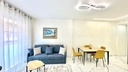 TORREVIEJA – Moderný 2-spálňový apartmán pri mori od 235 000 € | 100 m od pláže, Záhrada
