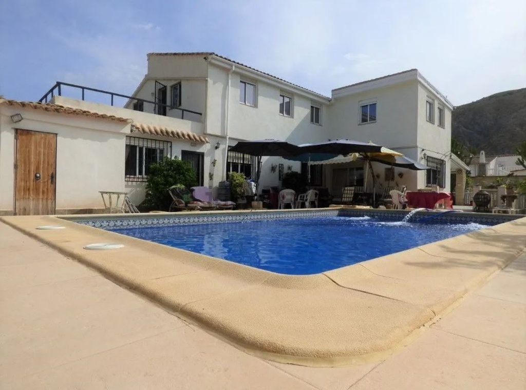 [second:6-0-11-716] ORXETA – 8-spálňová vila od 375 000 € | Bazén, Terasa, Parkovanie