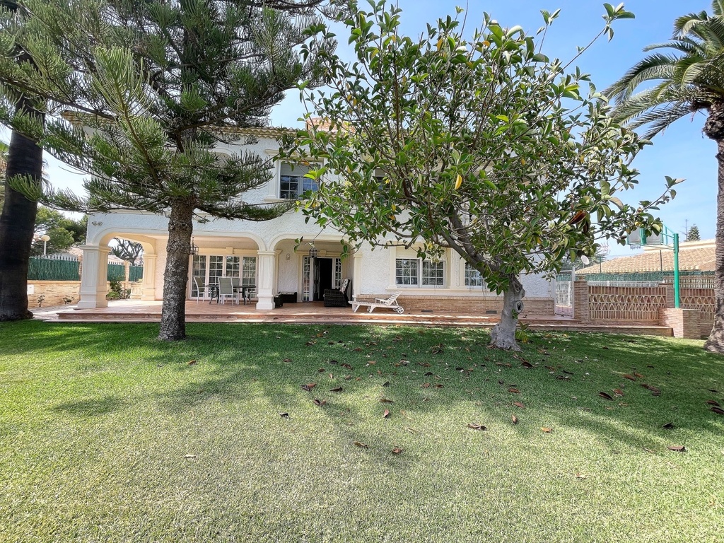 [second:30-315-11-609] ORIHUELA COSTA – Luxury 8-bedroom villa from 1 490 000 € | Pool, Parking, Costa Blanca