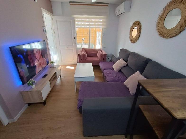 TORREVIEJA – 1-spálňový apartmán od 117 000 € | Bazén, Terasa, Záhrada