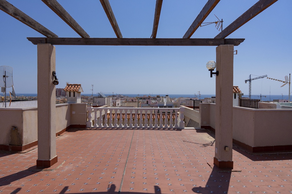 TORREVIEJA – 7-spálňový penthouse od 445 000 € | Bazén, Terasa, Parkovanie