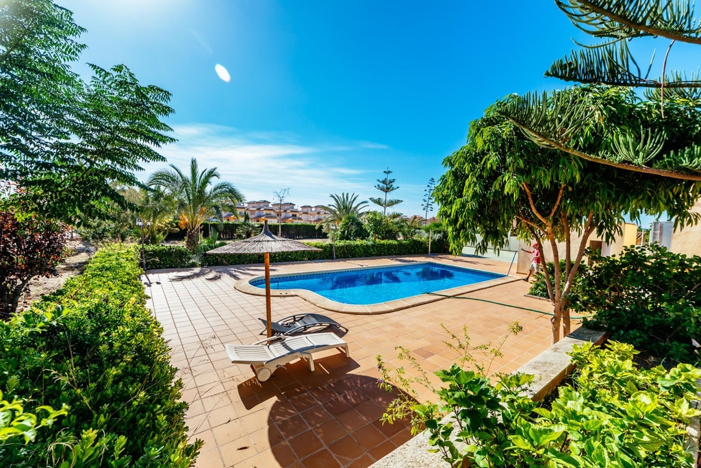 [second:92-404-11-779] LOS MONTESINOS – Luxury 4-bedroom villa from 1 050 000 € | Pool, Terrace, Parking