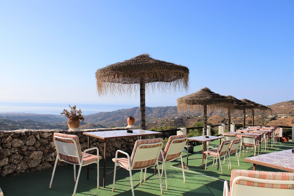 [second:26-474-11-956] FRIGILIANA – Luxusná 3-spálňová vila od 950 000 € | Terasa, Parkovanie, Golf