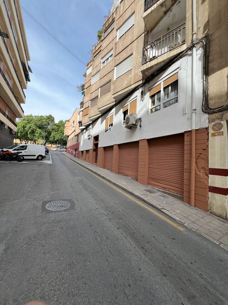 ALICANTE – Commercial od 155 000 € | Campoamor, Costa Blanca