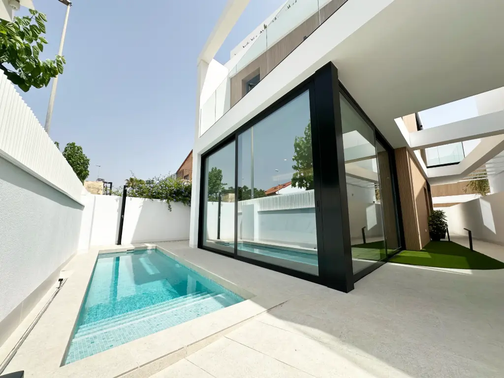 TORRE DE LA HORADADA - KEY READY luxusná vila s výhľadom na more