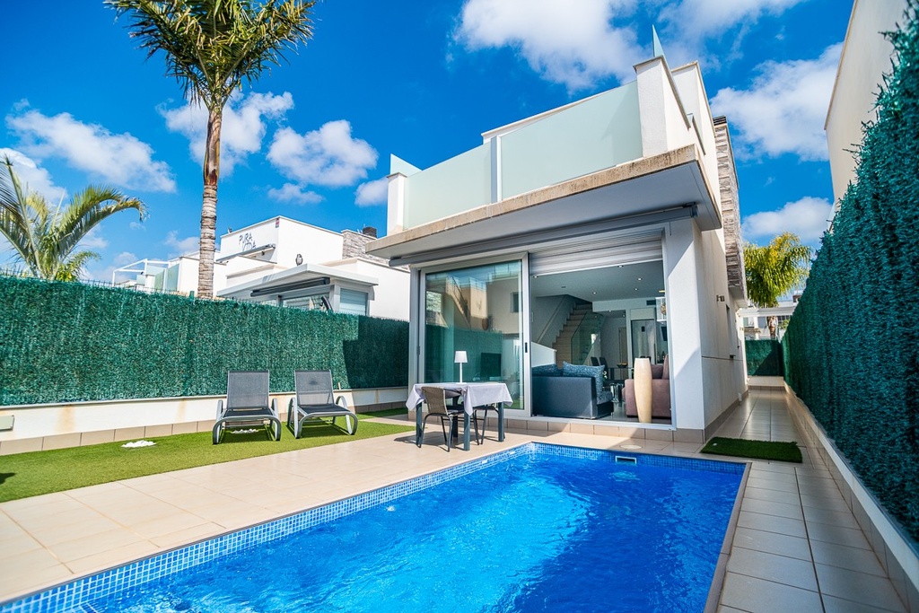 SAN PEDRO DEL PINATAR – 3-spálňová vila od 357 000 € | Bazén, Terasa, Costa Calida