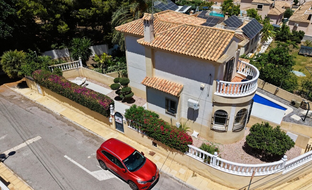 [second:16-522-11-1130] EL GALAN – 3-spálňová vila od 425 000 € | Bazén, Terasa, Parkovanie
