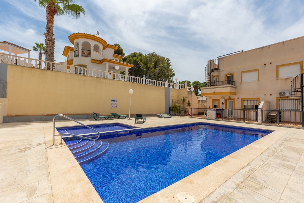 ORIHUELA – 2-spálňový apartmán od 175 000 € | Bazén, Terasa, Parkovanie
