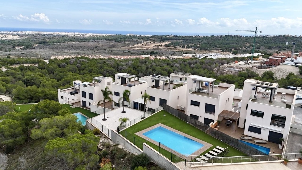 SAN MIGUEL DE SALINAS – Moderný 2-spálňový apartmán od 329 900 € | Výhľad na more, Parkovanie, Golf