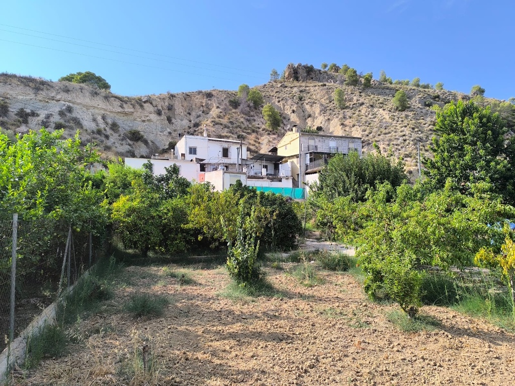 [second:1970-248-11-601] ABARAN – 5-spálňový Property od 110 000 € | Bazén, Terasa, Parkovanie