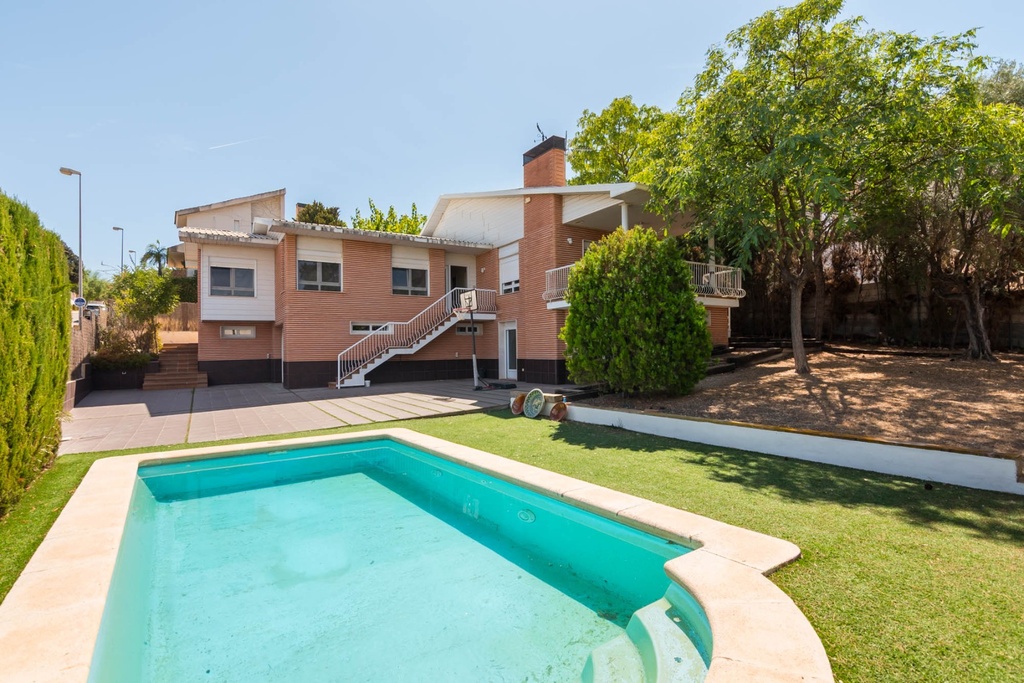 MOLINA DE SEGURA – 4-spálňová vila od 581 000 € | Bazén, Terasa, Parkovanie